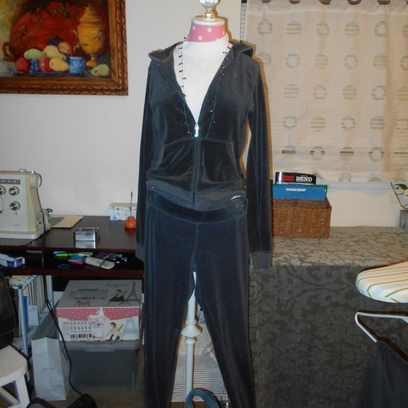 Juicy Couture Charcoal Gray Sweatshirt M Fit - Picture 5 of 15